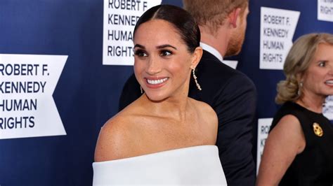 meghan markle nude|Meghan Markle shows off sculpted shoulders in cut